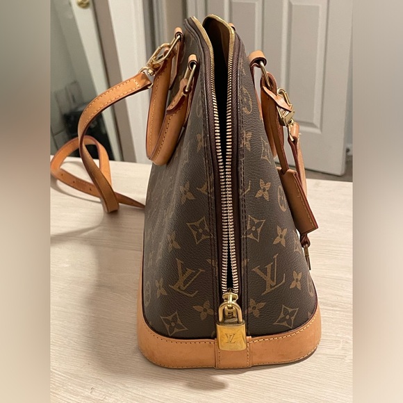 Authentic Louis Vuitton - Alma PM - Picture 5 of 9